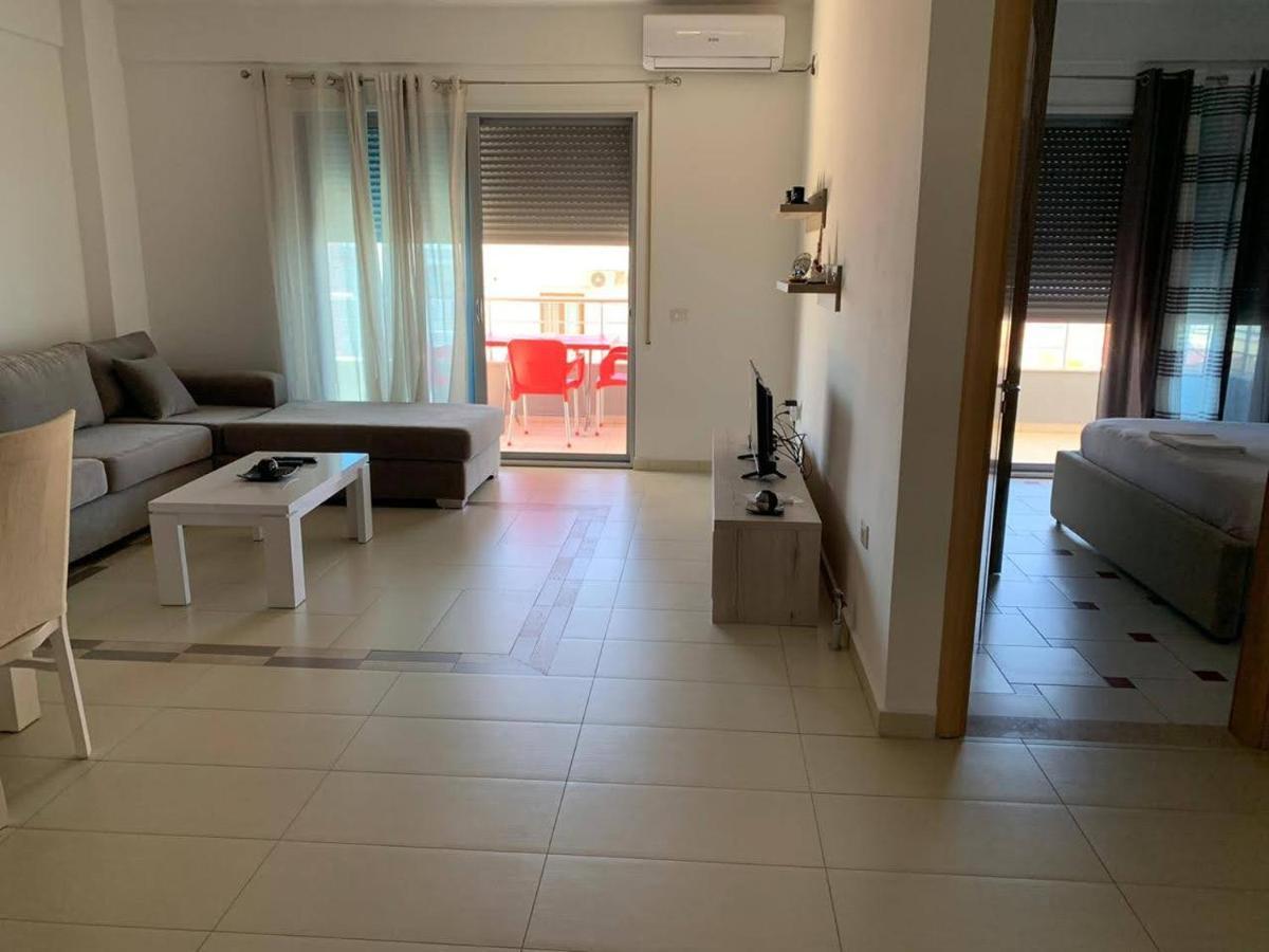 Jasmine Apartments ساراندا المظهر الخارجي الصورة