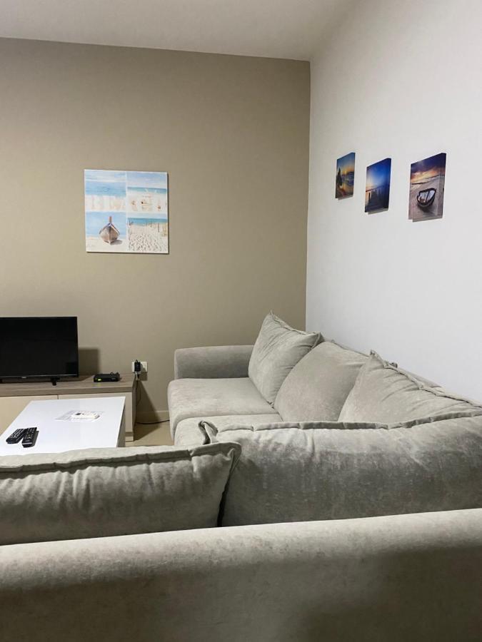 Jasmine Apartments ساراندا المظهر الخارجي الصورة