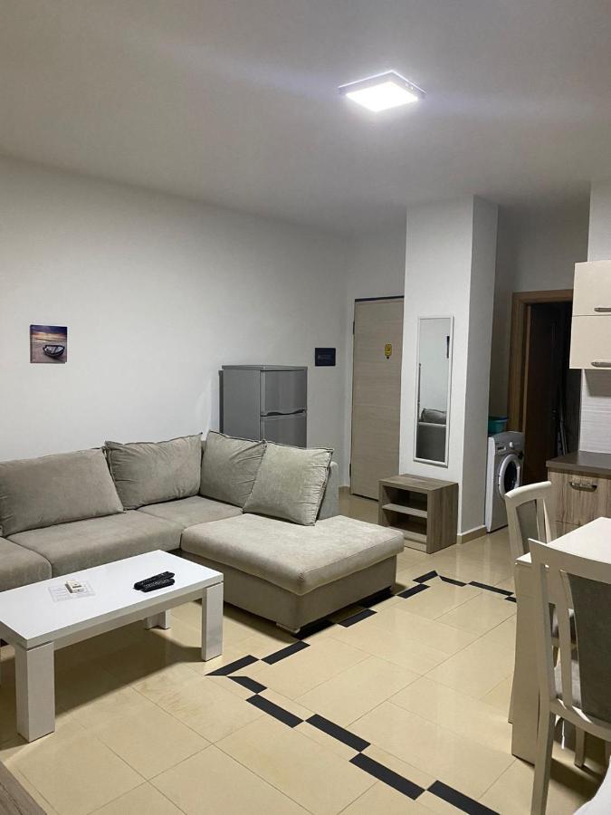 Jasmine Apartments ساراندا المظهر الخارجي الصورة