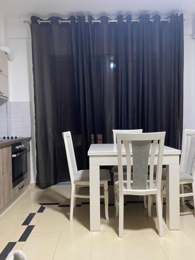 Jasmine Apartments ساراندا المظهر الخارجي الصورة