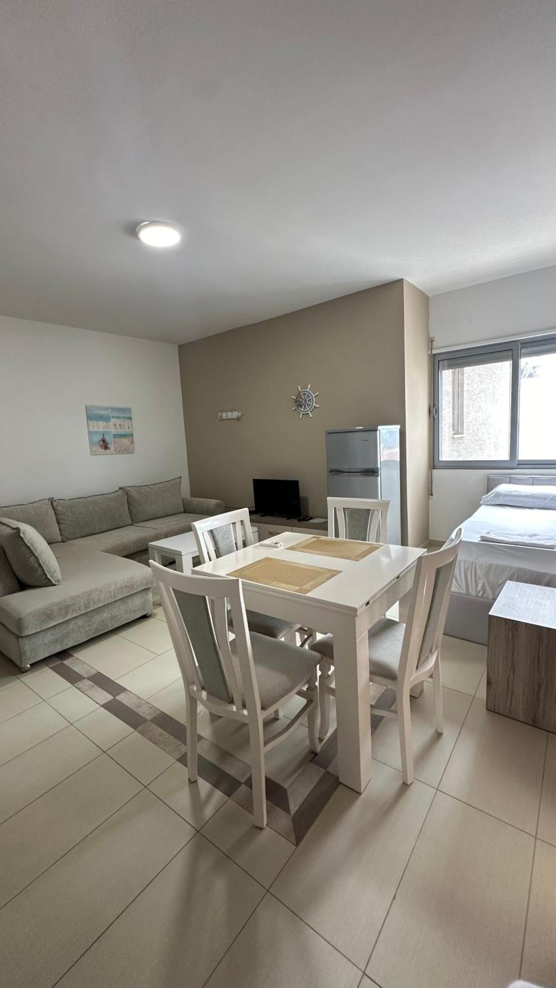 Jasmine Apartments ساراندا المظهر الخارجي الصورة